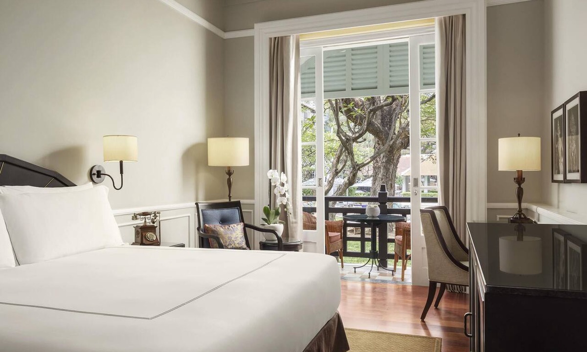 Daun Penh Hotel | Raffles Hotel Le Royal