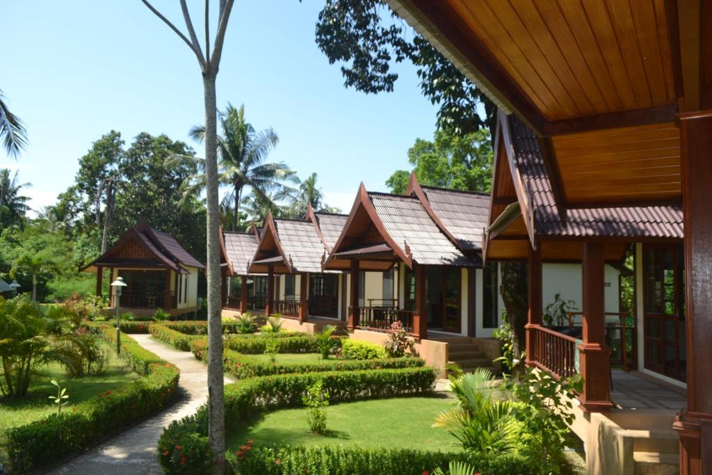 Ko Lanta Resort | Rasa sayang Resort - SHA Certificate