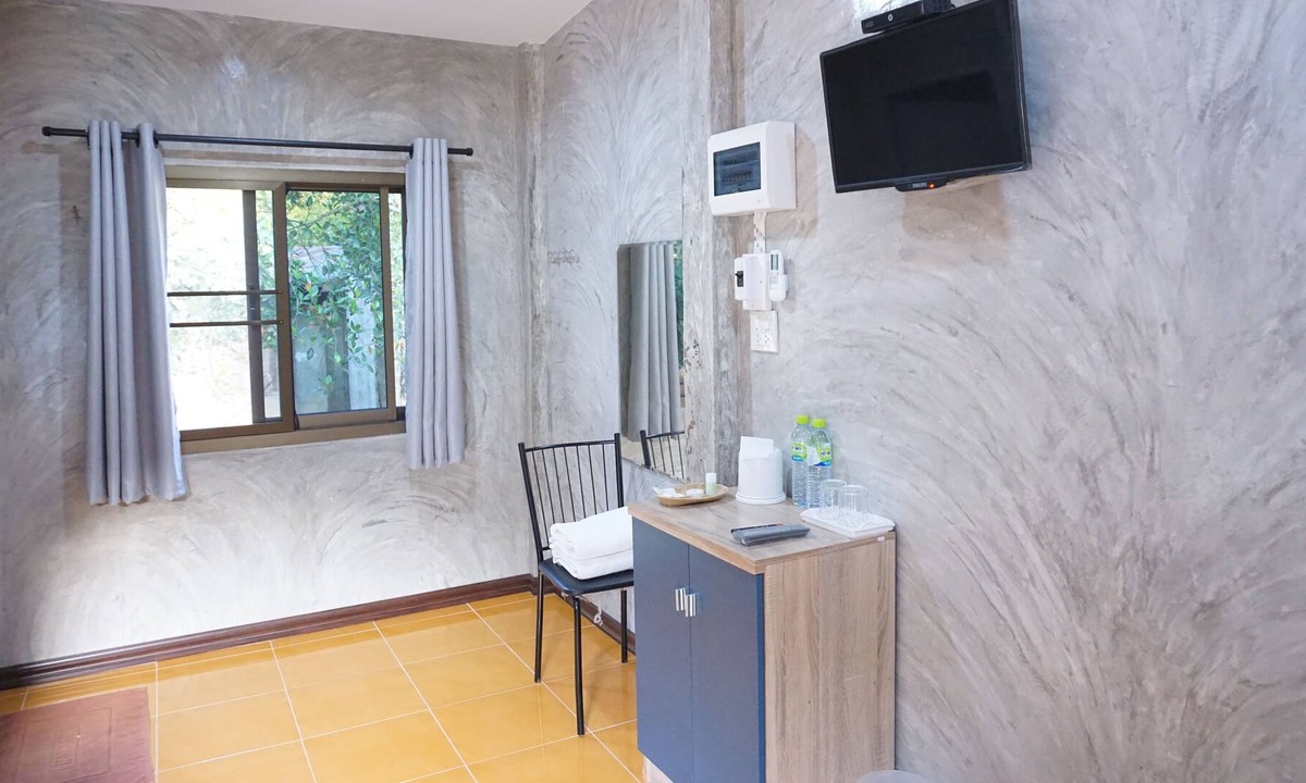 Chai Badan Hotel | Ratchanee Resort Ban Rai