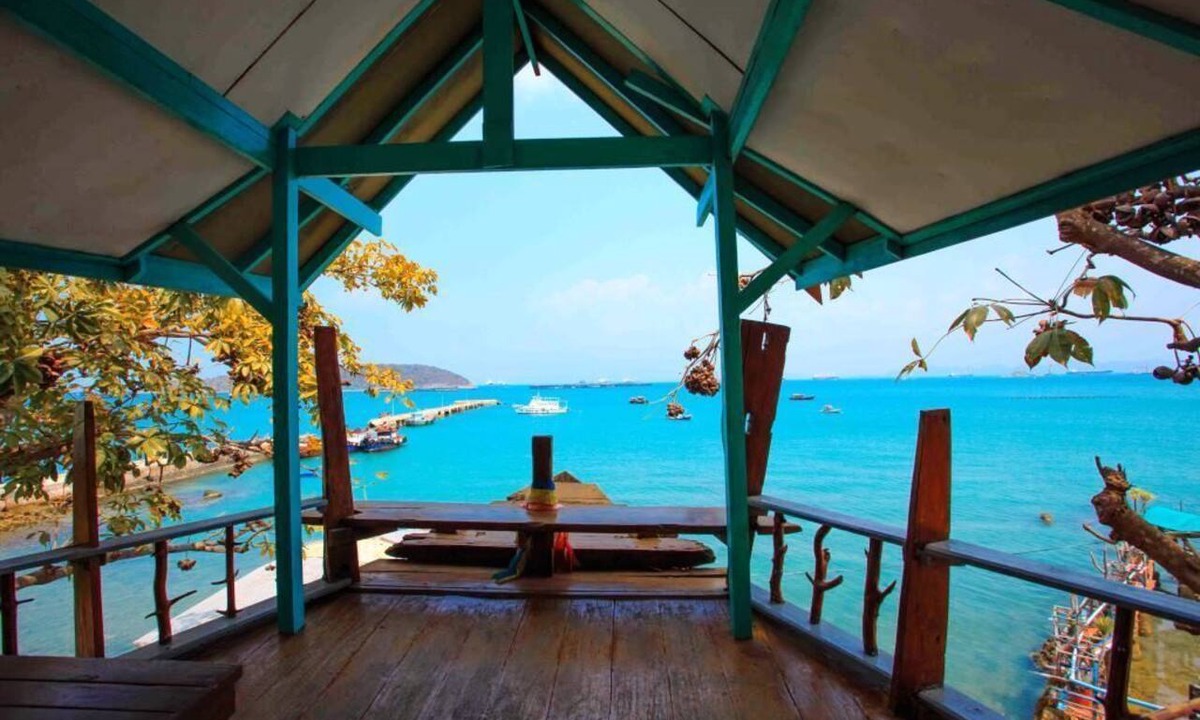 Ko Sichang Hotel | Rimtalay Resort Koh Si Chang