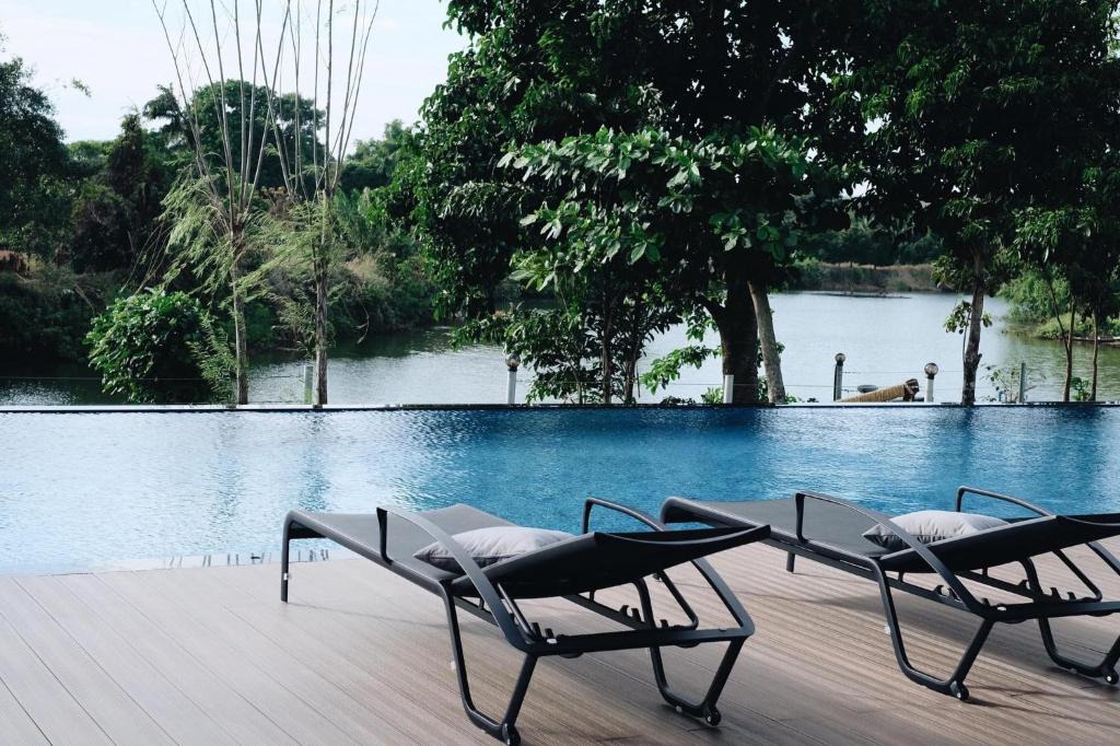 Chanthanimit Hotel | Riverawan Hotel