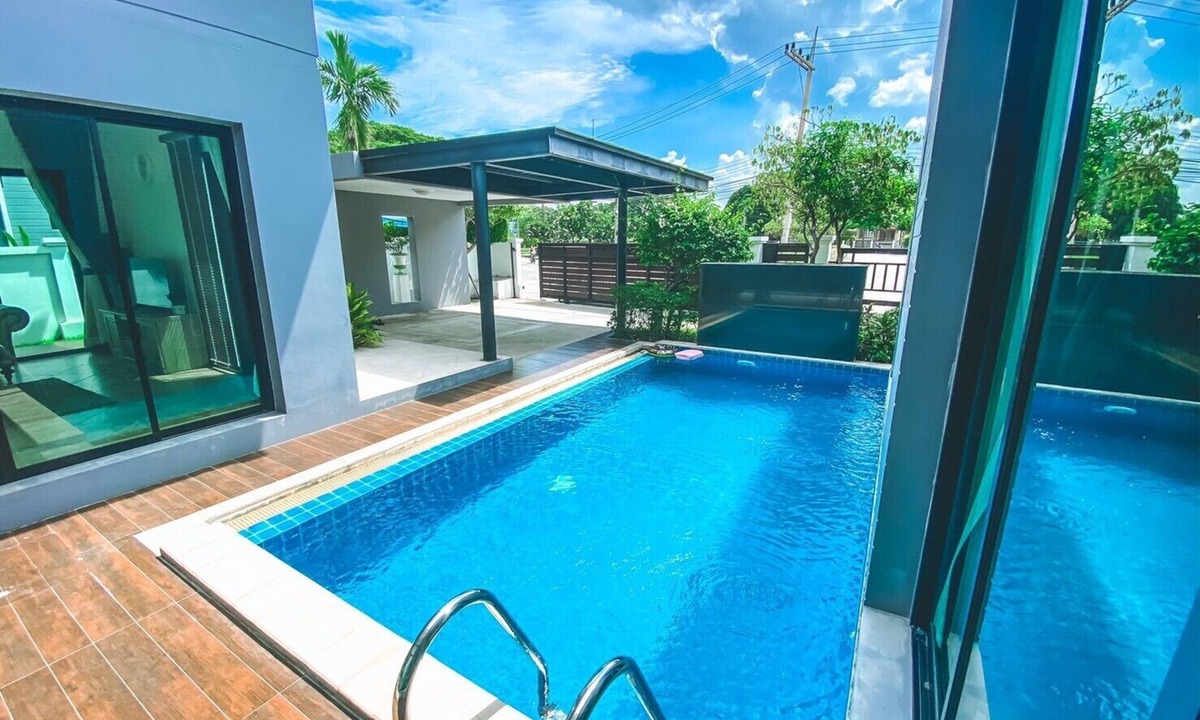 Saen Suk Villa | Royal Sammuk villas