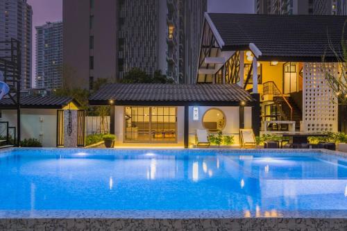 North Pattaya Villa | Saga Pool House 5BR, 200m from BEACH