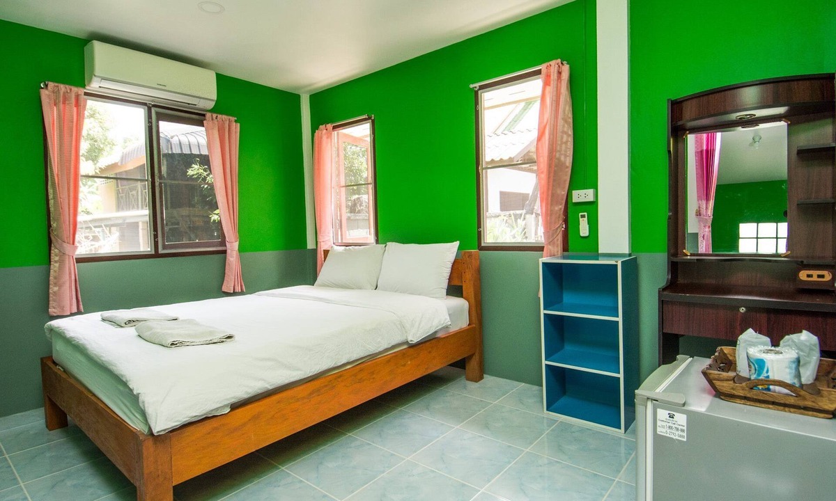 Chong Kham House | Sarm Mork Guesthouse