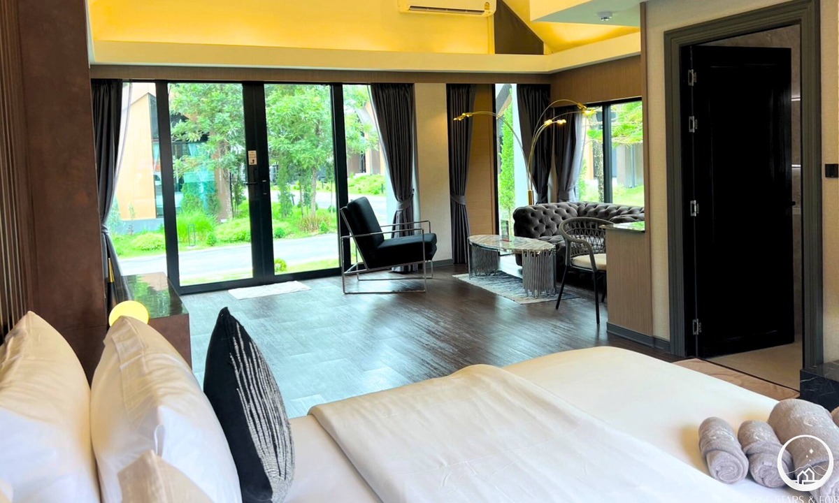 Sawang Daen Din Resort | See Stars & Forest Resort