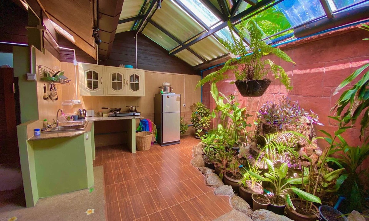 Chalong Hotel | Shanti Lodge Phuket
