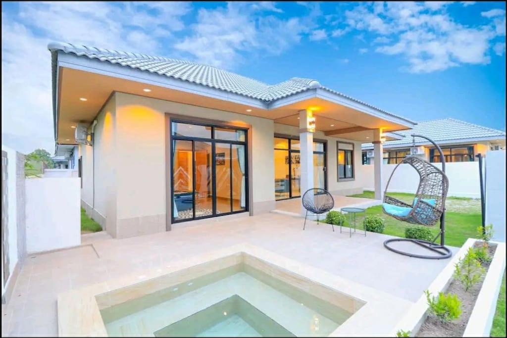 Hin Lek Fai Villa | Shirley's Villa 18 私家SPA池独栋别墅