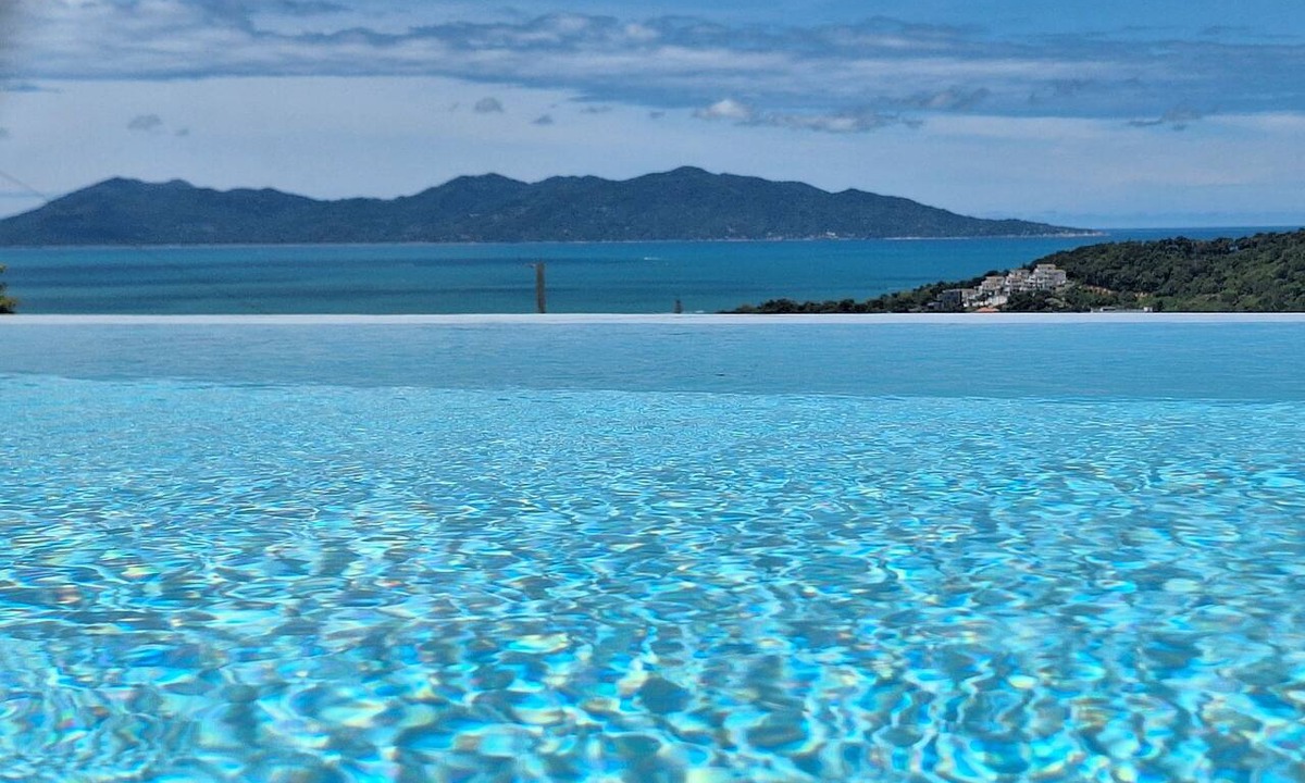 Bophut Hills Villa | Single-storey bophut sea-view villa with large infinity pool.