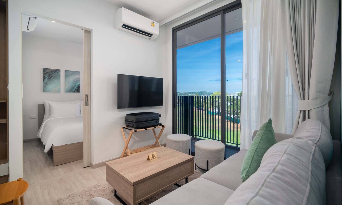 Laguna Condo | Skypark Aurora 3, Two-Bedroom 2Ax Premium