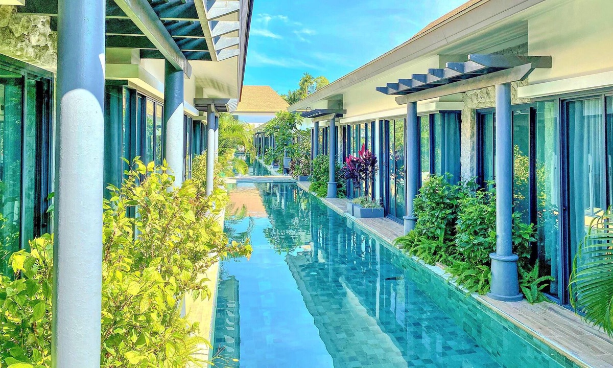 Chalong House | Snappy 2 BR Pool Access Suite | Kitchen | Washer