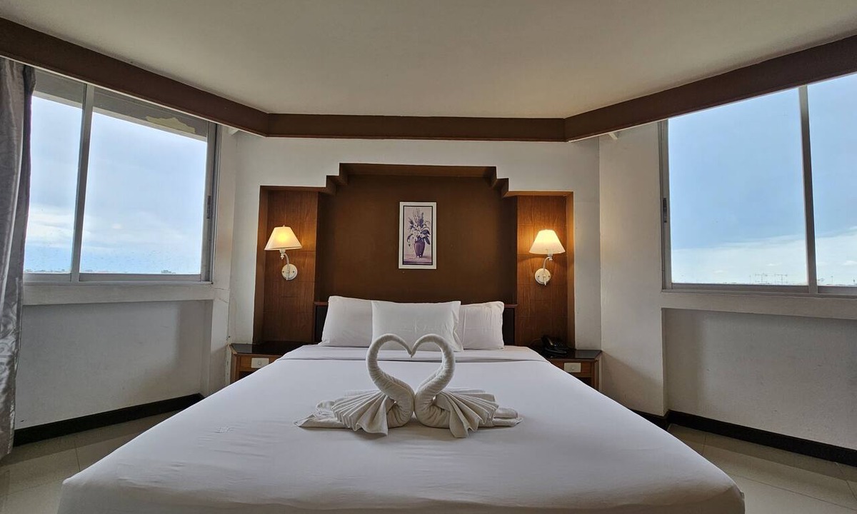 Suphan Buri Hotel | Songphanburi Hotel