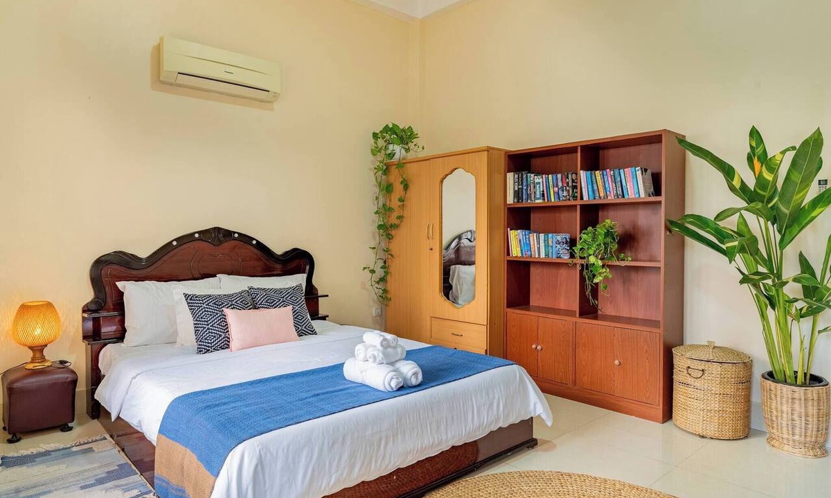 Ruessei Kaev Apartment | Sovann Haven - 2 Bedroom Retreat in Bassac Lane