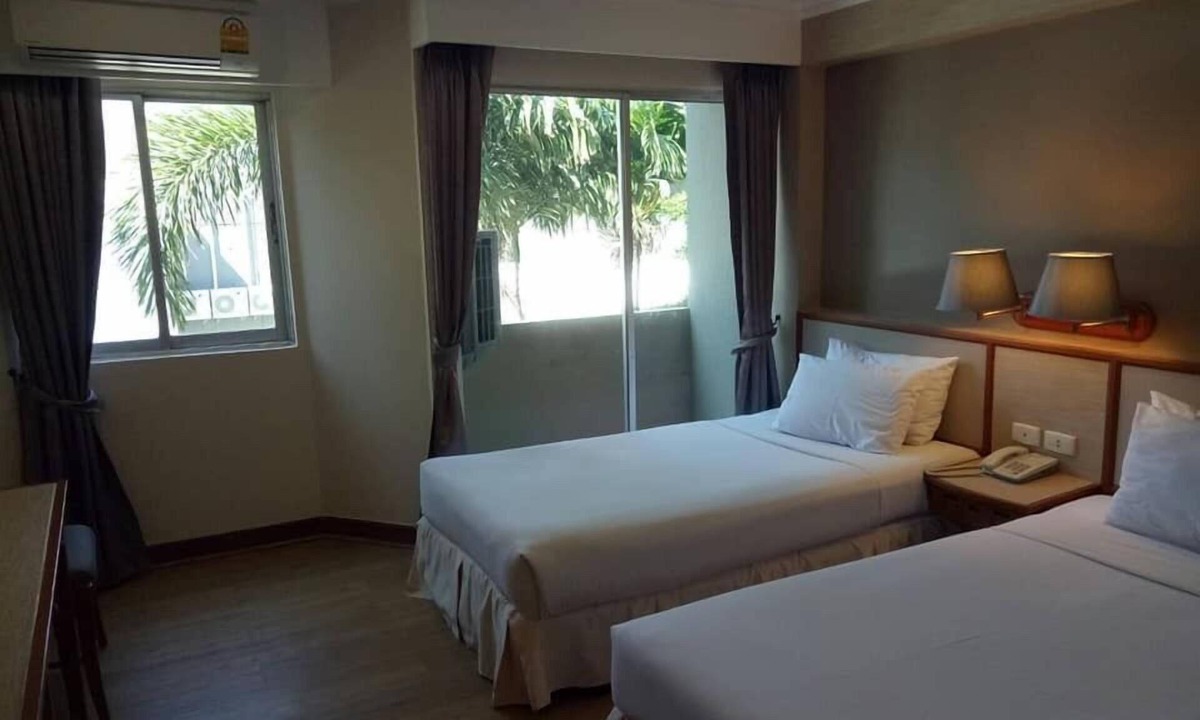 Aranyaprathet Hotel | Station One