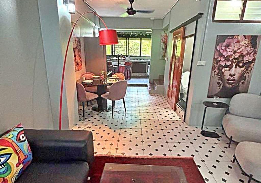 Hai Ya House | Stylish townhome in marvelous Chang Wat Chiang Mai with WiFi, AC
