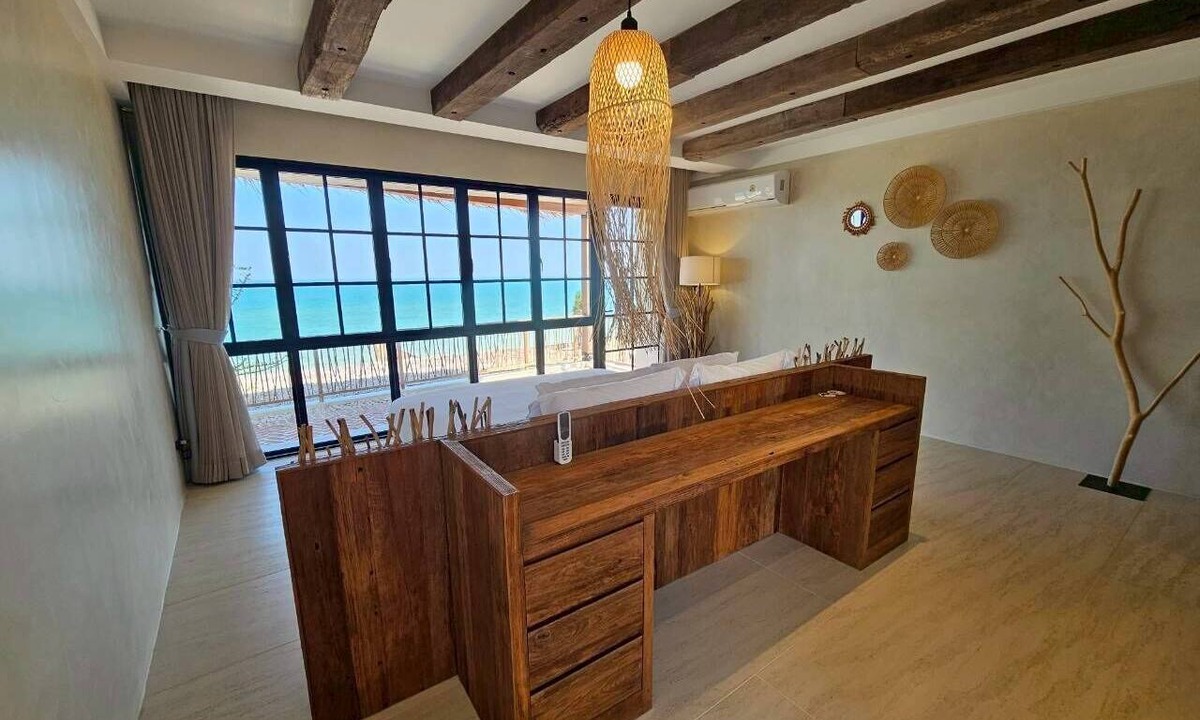 Hua Hin Villa | Sun-kissed Retreat Beachfront villa