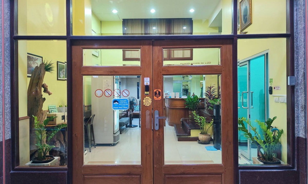 Silom Hotel | Sunflower Place