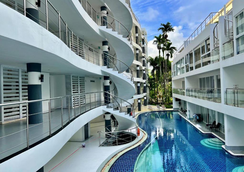 Karon Apartment | Sunset Plaza by RESAVA