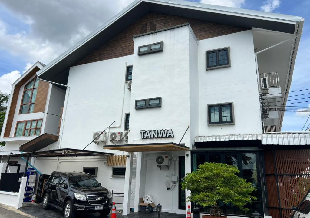 Hai Ya Hotel | Tanwa House