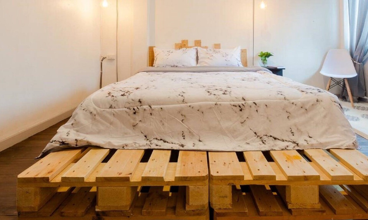 Phra Borom Maha Ratchawang Hotel | Boho Double Room near Khao San road
