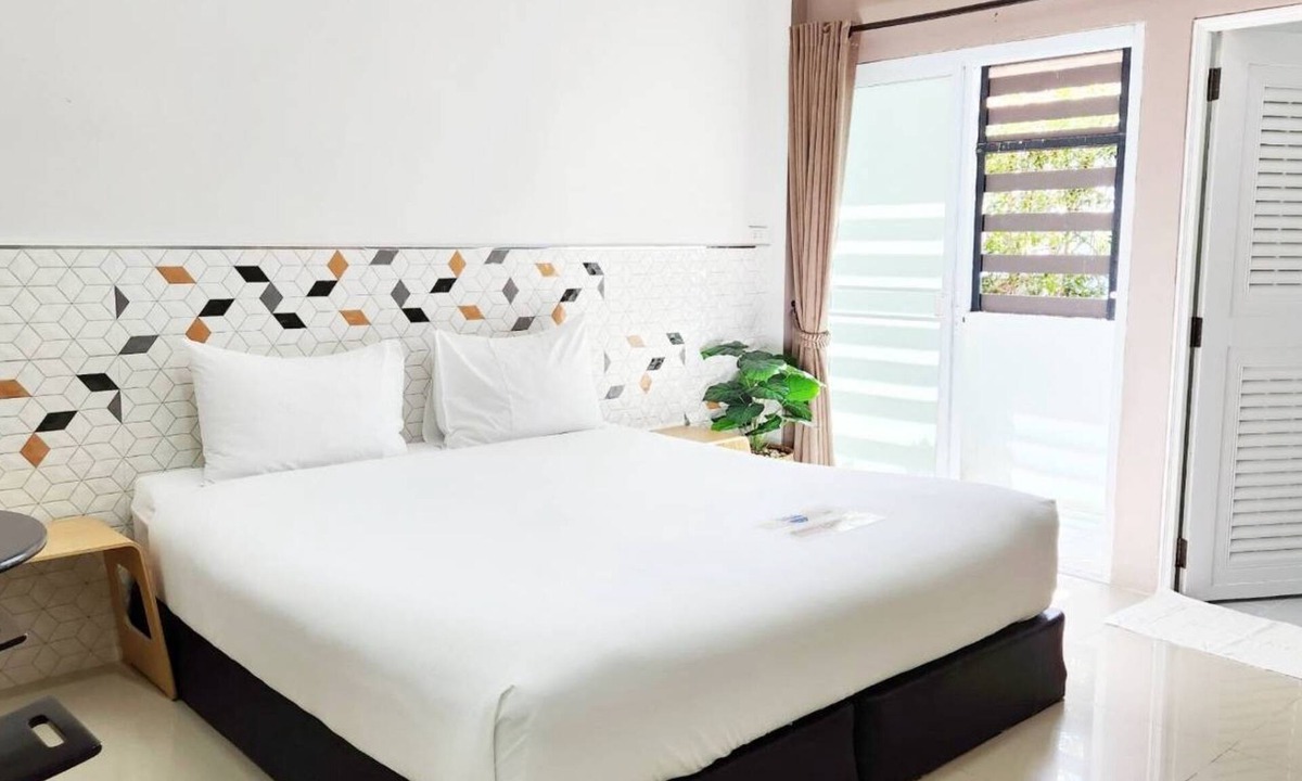 Lam Plai Mat Hotel | Thanaphat Place