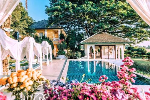 San Sai Hotel | The Cathay Resort Chiang Mai