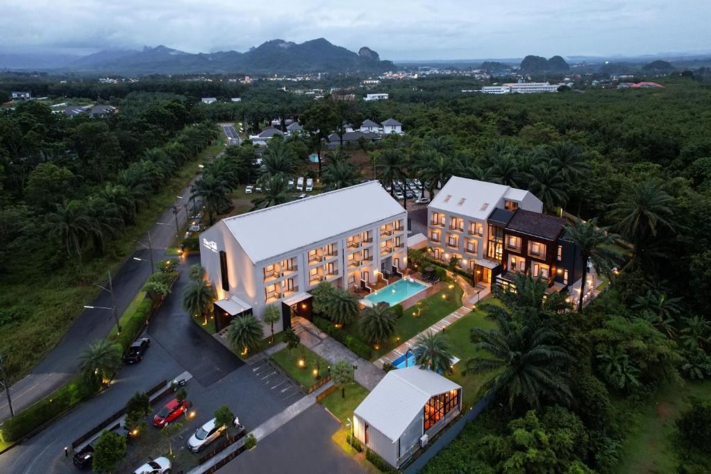 Pak Nam Hotel | The Chill at Krabi Hotel