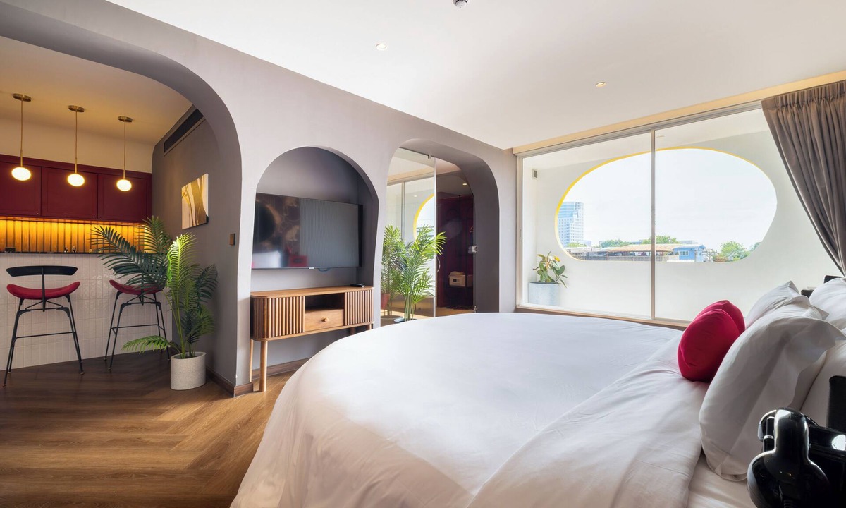 Khlong Toei Hotel | The Fig Lobby Bangkok