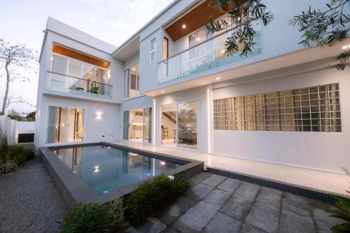 Ban Waen Villa | The Haven Boutique Pool Villa, Near Kad Farang