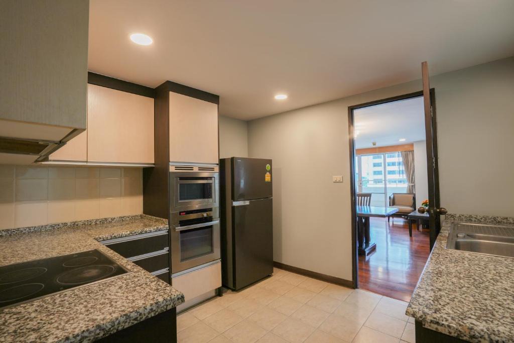 Nana Apartment | The Mercer Sukhumvit 4
