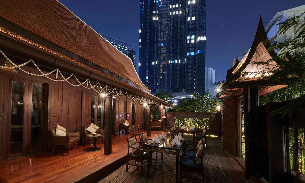 Silom Hotel | The Rose Residence Bangkok