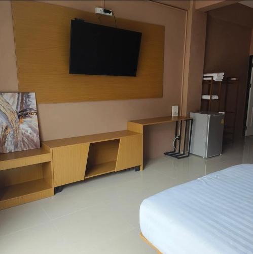 Bang Sare Hotel | The Shamrock