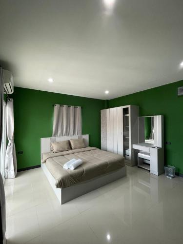 Chalong Hotel | The Smoke Shop