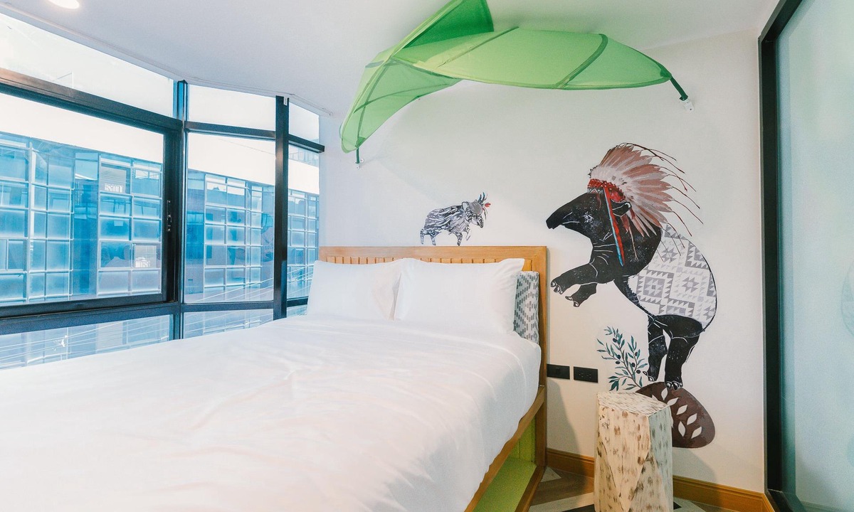 Sri Phum Hotel | The Standard Room Queen Bed: Tapir