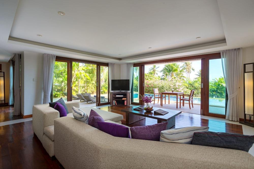 Maprao Island Resort | The Village Coconut Island