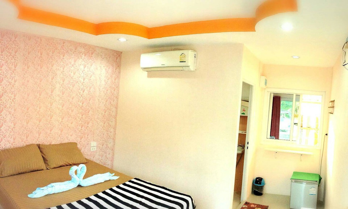 Suphan Buri Hotel | The Zoosk Resort