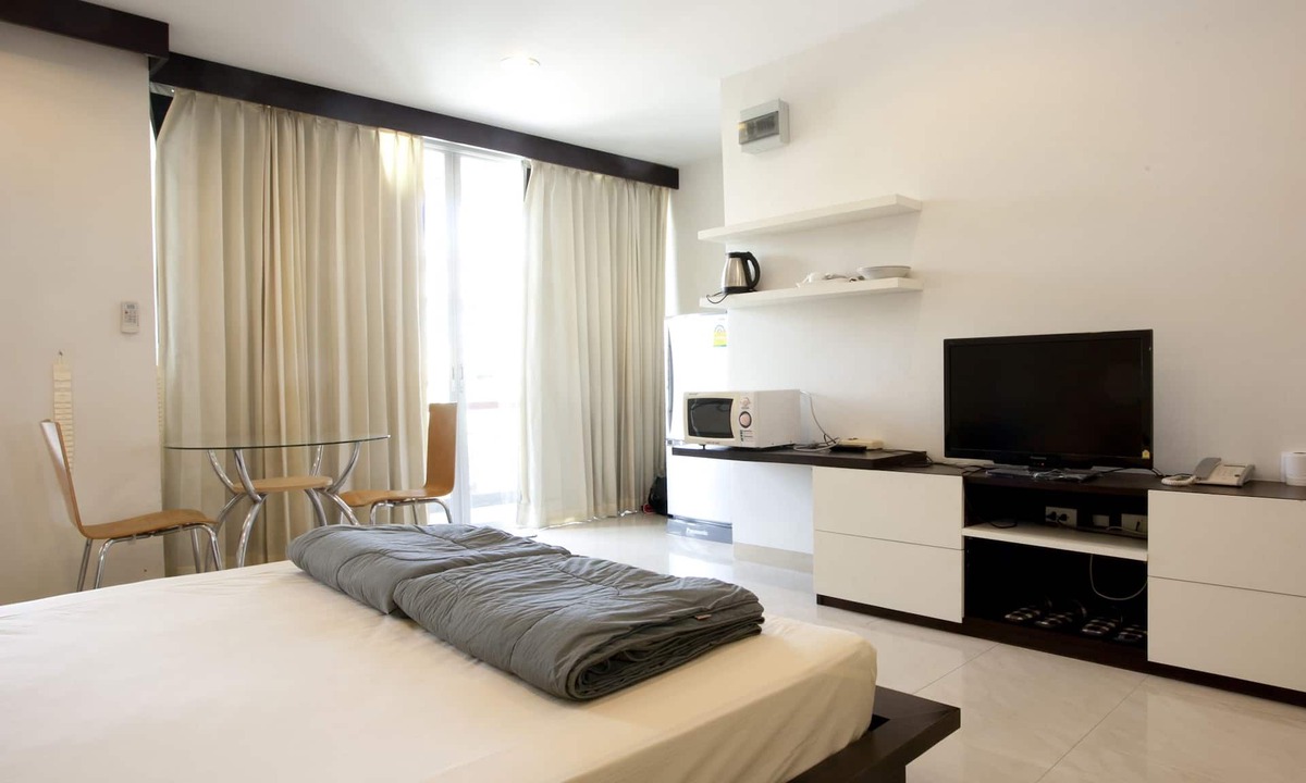 Chom Phon Hotel | Tongtip Place