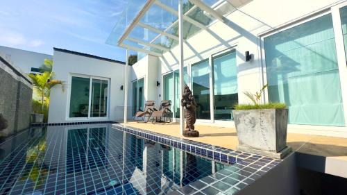 Kamala House | Top View Skylight