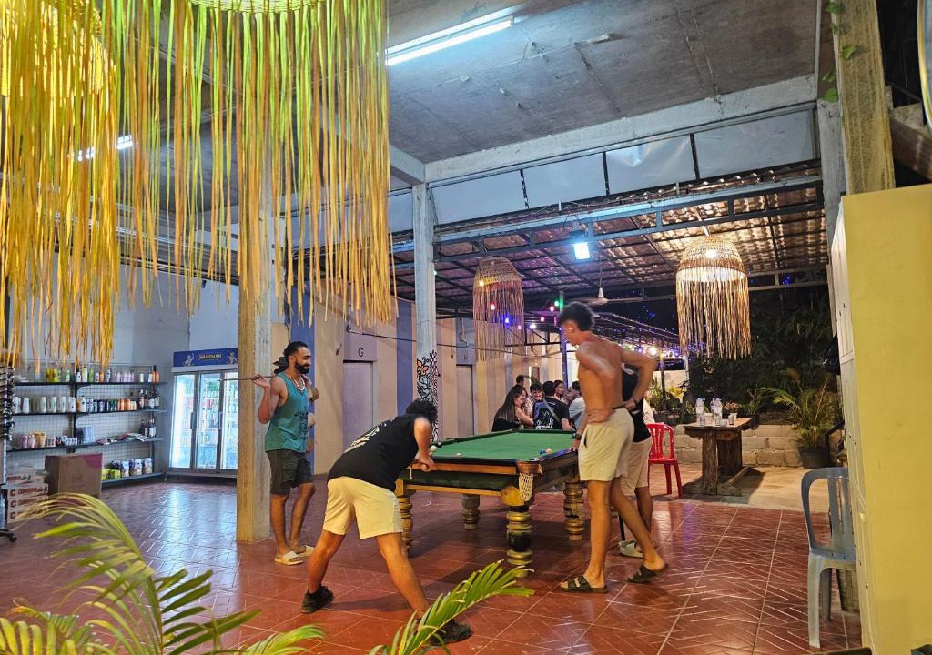 Santuk Hostel | Top Views Retreat