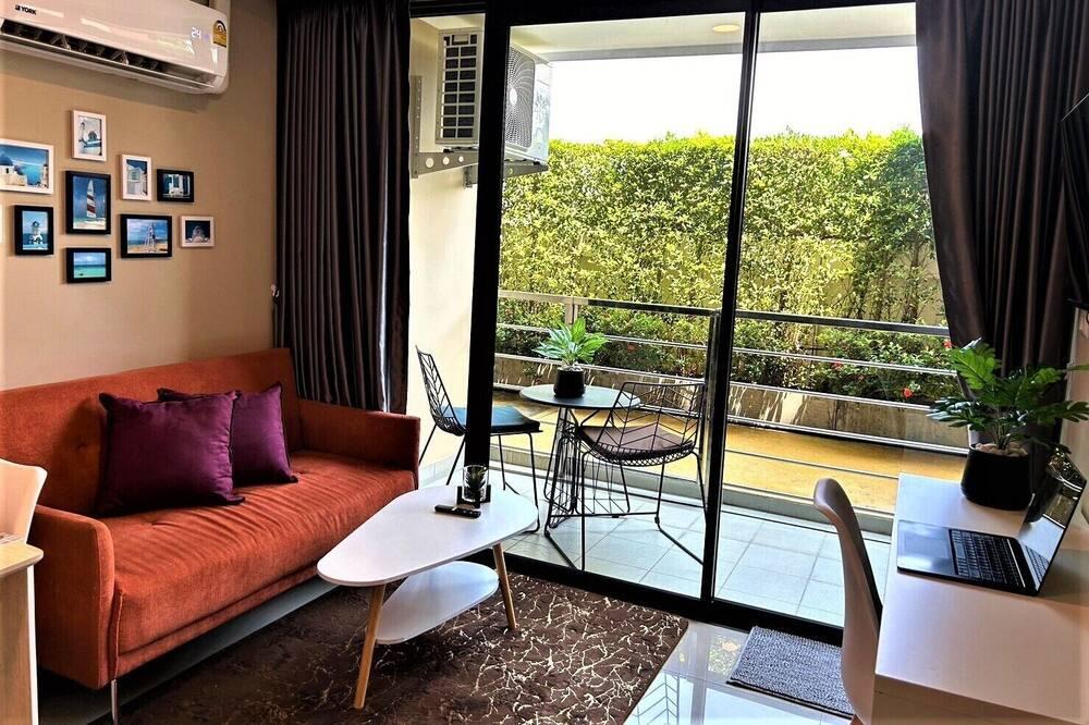 Rawai Condo | Tranquil 1 Bedroom Condo Retreat in Rawai Paradise