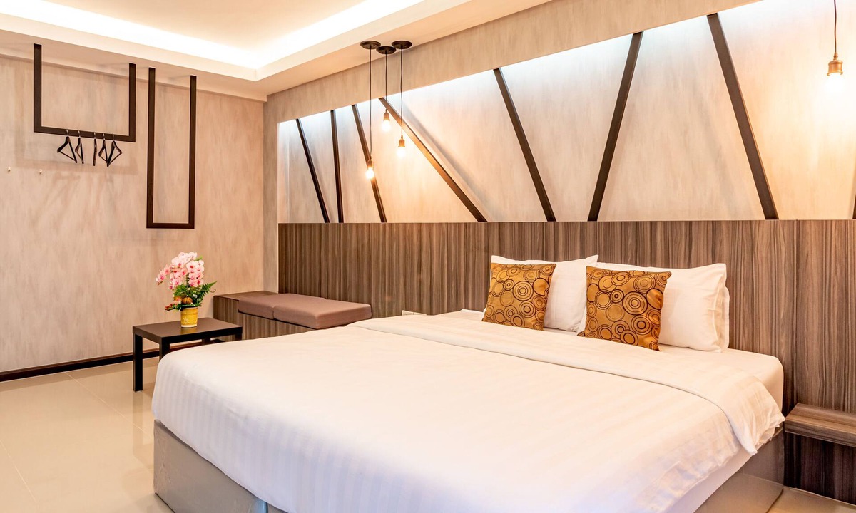 Chom Thong Hotel | Tree Place by Zuzu