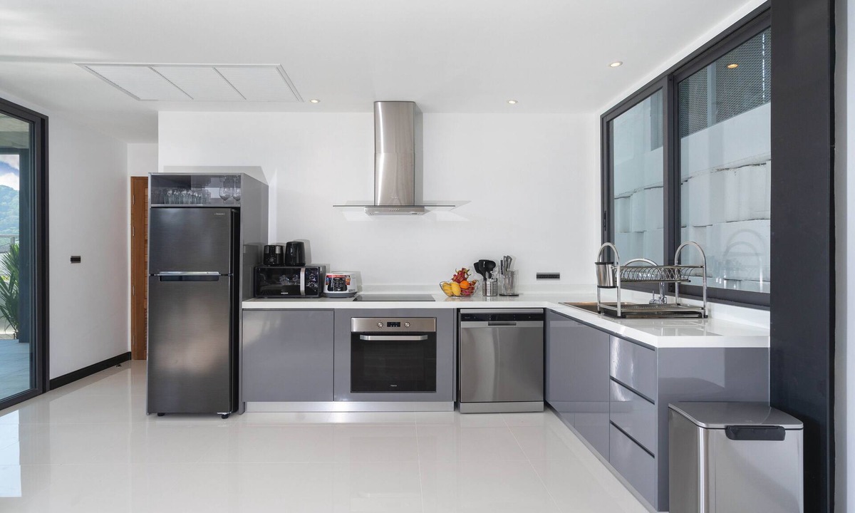 Ban Saiyuan Villa | Trendy Modern Pool Villa Sunset Garden 4