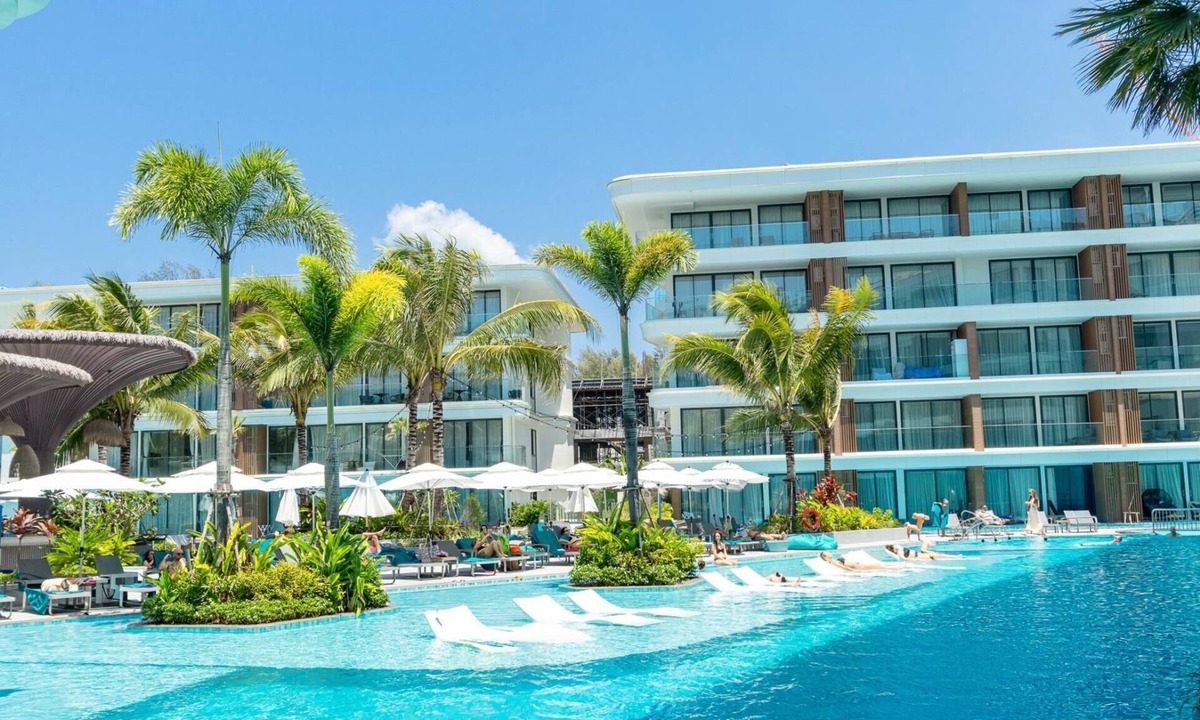 Choeng Thale Apartment | Unit 2303 Beachfront Pool-facing + Sea View