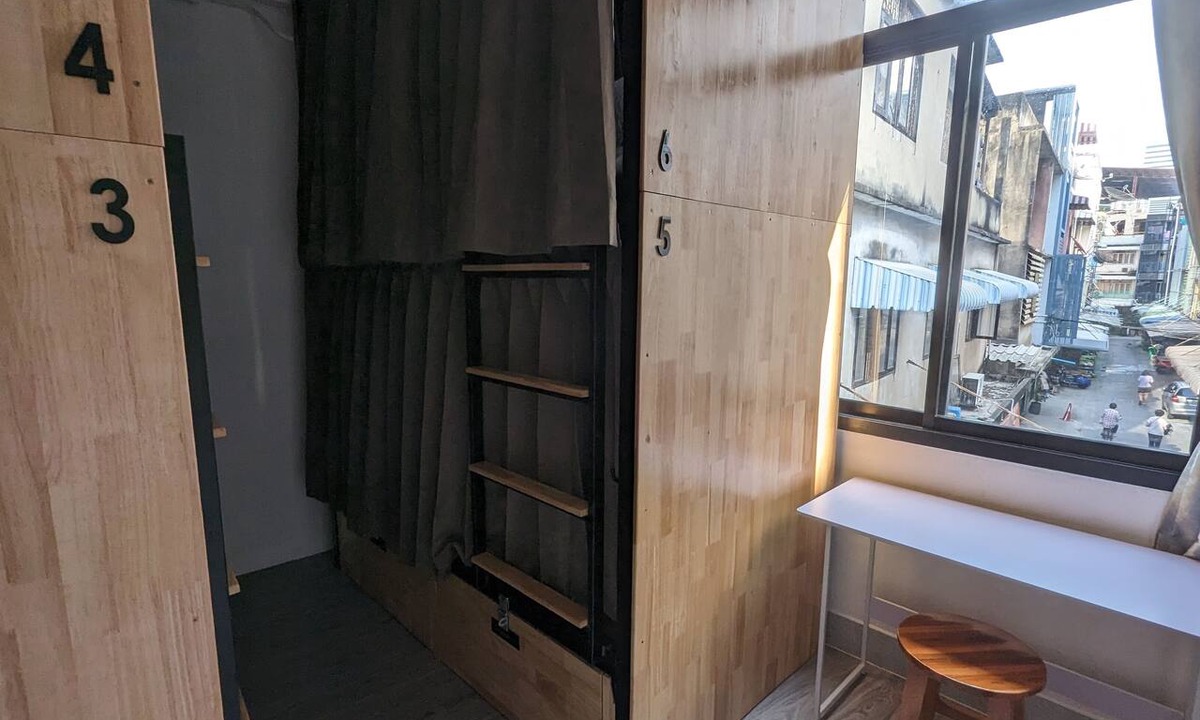 Silom Hostel | Urban Jungle Hostel
