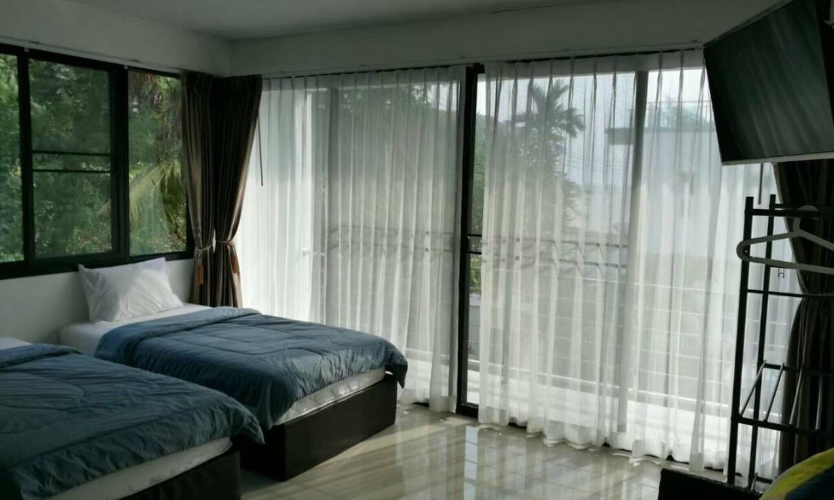 Sanamchai Hotel | Vanavaree Resort