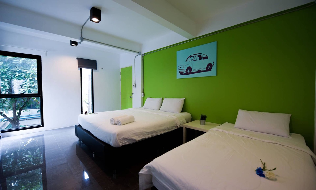 Bangkok Central Business District Hostel | Varinda Hostel
