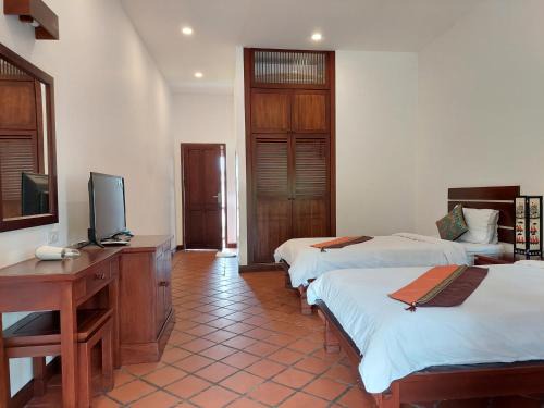 Luang Prabang Hotel | Villa Chitchareune 2