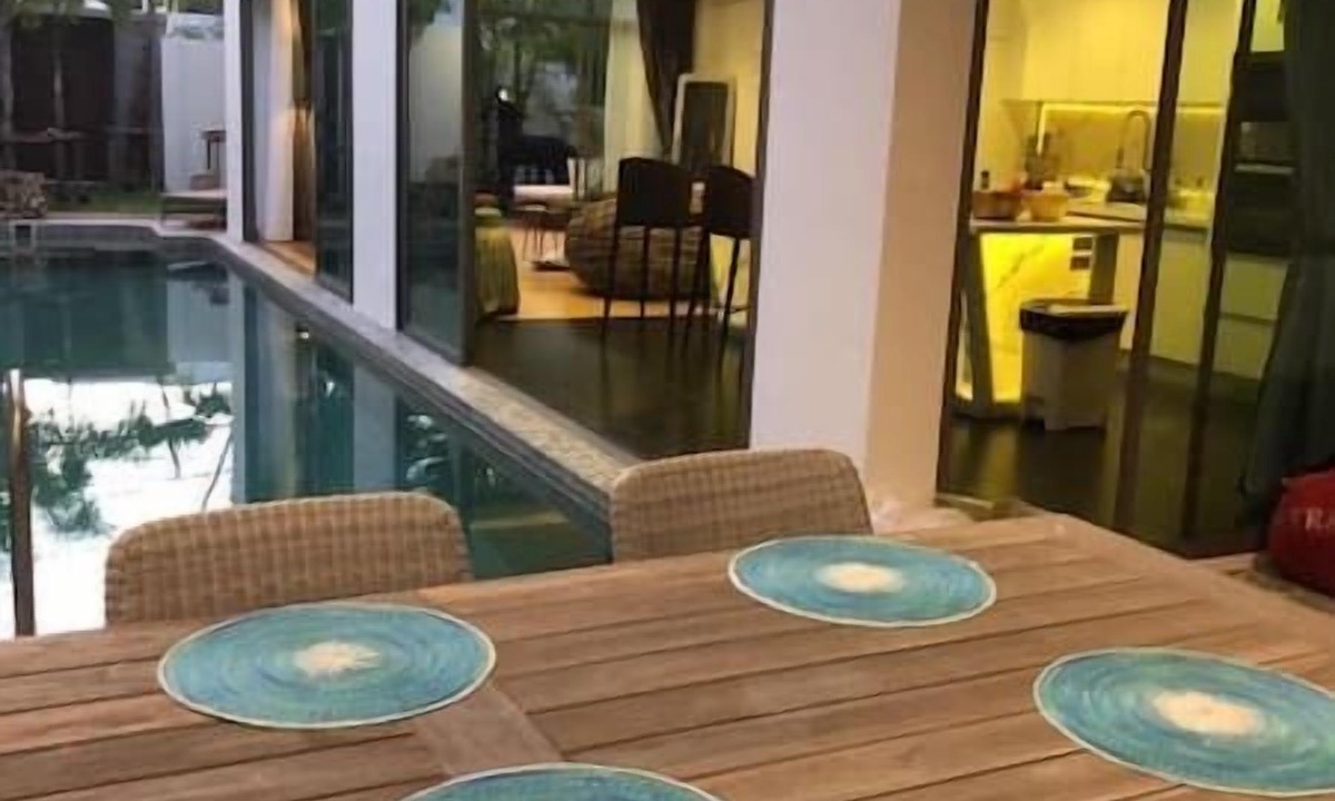 Chalong House | Villa Pattana stunning 3Br, 4-bath villa nestled in the enchanting Rawai area of Phuket