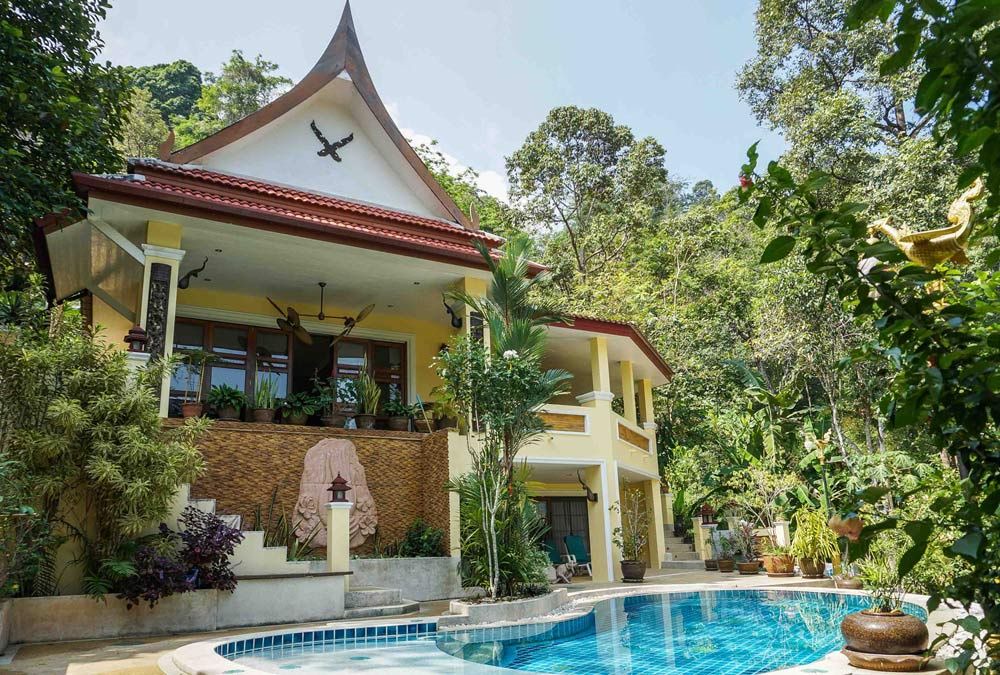 Ban Sakhu Villa | villa sawadee with swiming pool in tropical garden