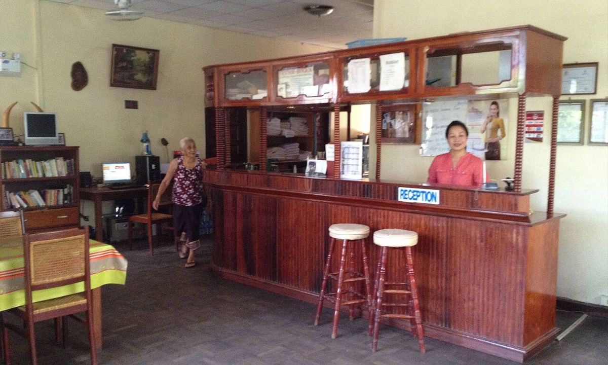 Vientiane House | Villa Sisavad Guesthouse