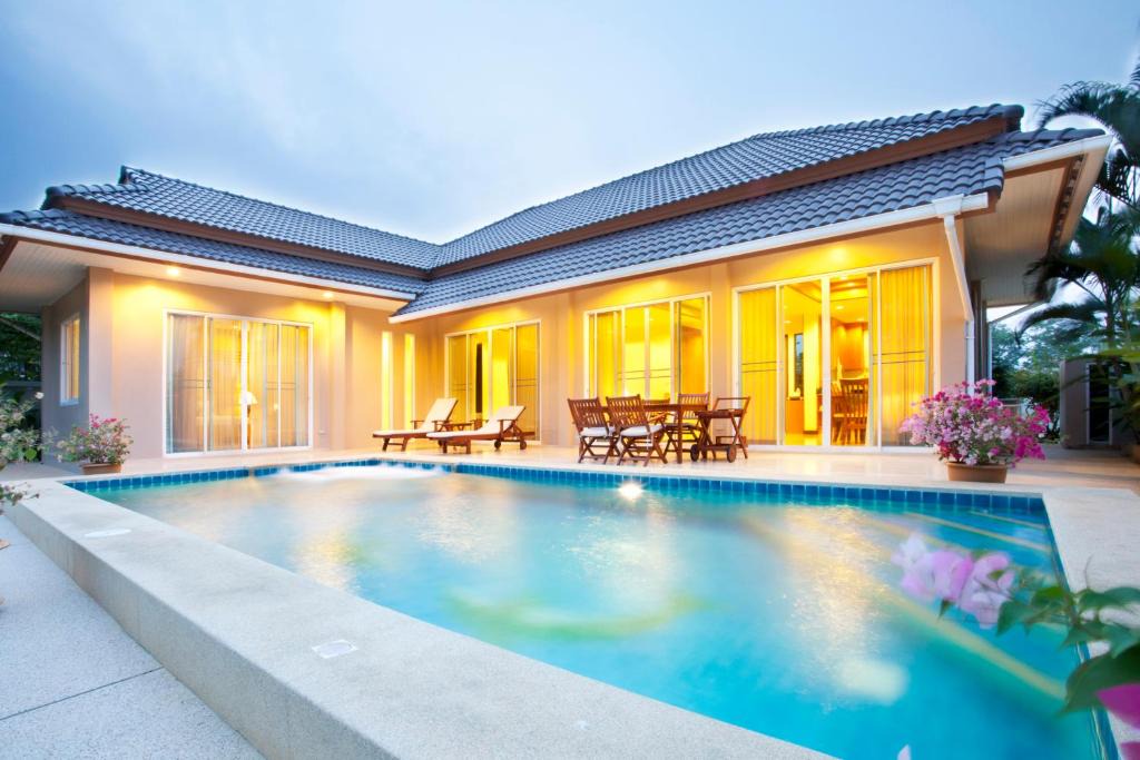 Khao Tao Villa | Villa with private pool